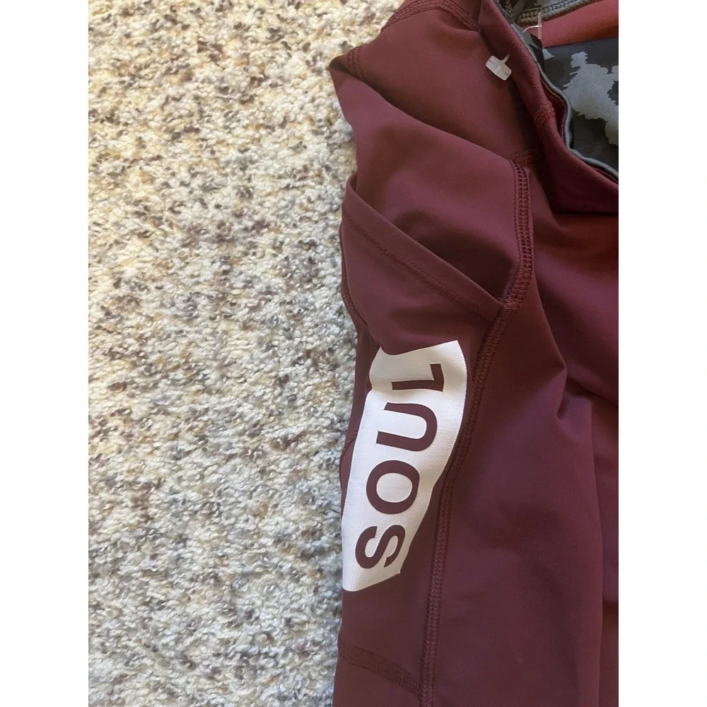 Lululemon New Jogger Crop Burgundy Sz 4 Stash & Hip Pockets Zip Bottoms 24